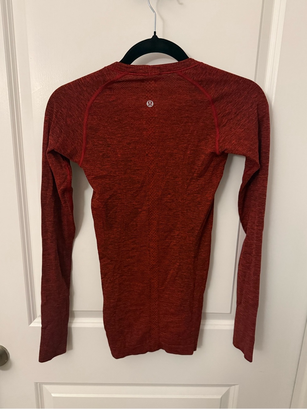 Lululemon Swiftly Tech- Heathered red long sleeved - Picture 2 of 2